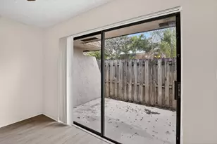 9424 NW 49th Pl, Sunrise, FL 33351 - Photo 9