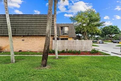 2410 24th Way, West Palm Beach, FL 33407 - Photo 35