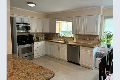 813 SE 10th Terrace Terrace, Deerfield Beach, FL 33441 - Photo 3