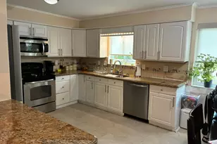 813 SE 10th Terrace Terrace, Deerfield Beach, FL 33441 - Photo 3