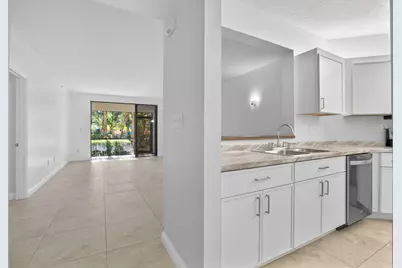 800 Uno Lago Drive #102, Juno Beach, FL 33408 - Photo 3