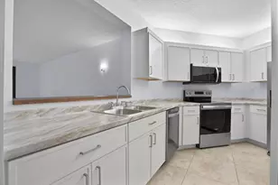 800 Uno Lago Dr, Juno Beach, FL 33408 - Photo 9