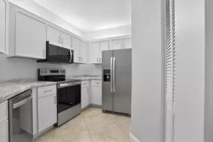 800 Uno Lago Dr, North Palm Beach, FL 33408 - Photo 9