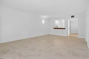 800 Uno Lago Dr, North Palm Beach, FL 33408 - Photo 13