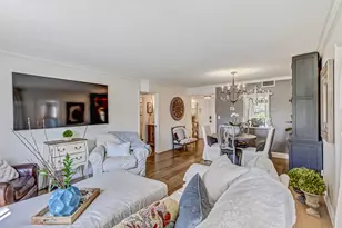 5560 Tamberlane Cir, Palm Beach Gardens, FL 33418 - Photo 11