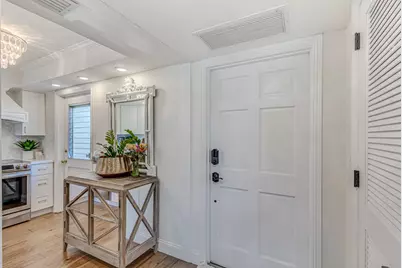 5560 Tamberlane Circle #127, Palm Beach Gardens, FL 33418 - Photo 3