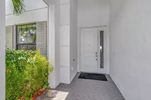 2828 Gin Berry Way, West Palm Beach, FL 33401 - Photo 3