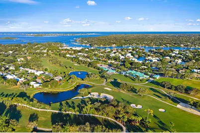 3881 SE Fairway W, Stuart, FL 34997 - Photo 5