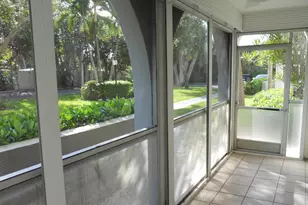 250 NE 20th St, Boca Raton, FL 33431 - Photo 25