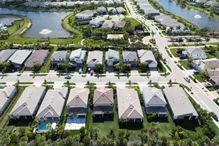 10717 Northbrook Cir, Palm Beach Gardens, FL 33412 - Photo 21
