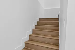 379 NW 23rd St, Boca Raton, FL 33431 - Photo 41