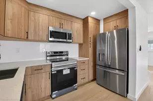 379 NW 23rd St, Boca Raton, FL 33431 - Photo 3