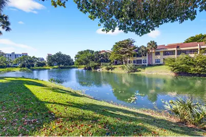 7484 La Paz Boulevard #103, Boca Raton, FL 33433 - Photo 5