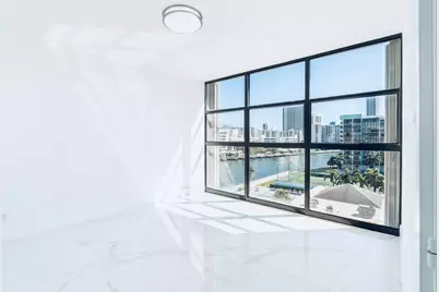 600 Parkview Drive #718, Hallandale Beach, FL 33009 - Photo 7