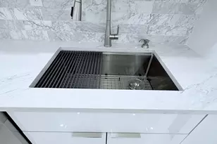 600 Parkview Dr, Hallandale Beach, FL 33009 - Photo 19