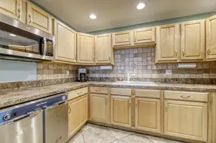 1050 Hillsboro Mile, Hillsboro Beach, FL 33062 - Photo 45