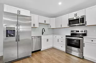 1851 NE 25th Ave, Pompano Beach, FL 33062 - Photo 9