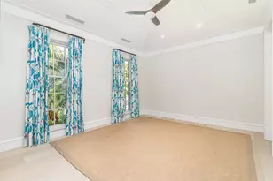 216 Sandpiper Dr, Palm Beach, FL 33480 - Photo 29