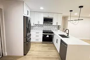 884 Montego Dr Dr, West Palm Beach, FL 33415 - Photo 3