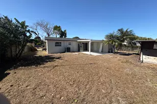 884 Montego Dr Dr, West Palm Beach, FL 33415 - Photo 13