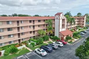 7281 Amberly Ln, Delray Beach, FL 33446 - Photo 3