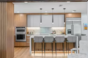 2451 NE 199th St, Miami, FL 33180 - Photo 7