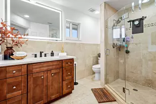 150 Periwinkle Dr, Hypoluxo, FL 33462 - Photo 9