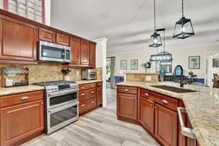 10299 Hunt Club Ln, Palm Beach Gardens, FL 33418 - Photo 27