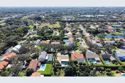 10299 Hunt Club Lane, Palm Beach Gardens, FL 33418 - Photo 51