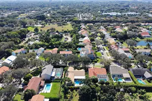 10299 Hunt Club Ln, Palm Beach Gardens, FL 33418 - Photo 51