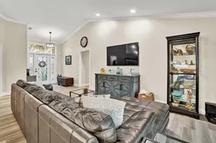 10299 Hunt Club Ln, Palm Beach Gardens, FL 33418 - Photo 19