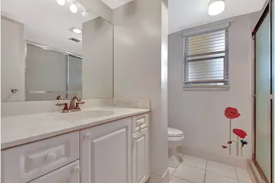 3951 Via Poinciana #415, Lake Worth, FL 33467 - Photo 15
