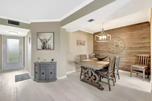 3951 Via Poinciana, Lake Worth, FL 33467 - Photo 3