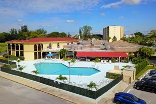 3951 Via Poinciana, Lake Worth, FL 33467 - Photo 31