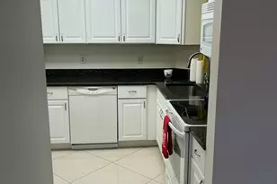 18081 SE Country Club Dr, Jupiter, FL 33469 - Photo 23