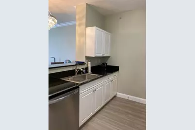 651 Okeechobee Boulevard #1108, West Palm Beach, FL 33401 - Photo 3