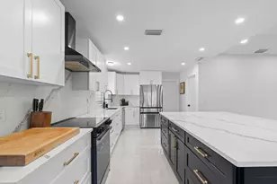 2327 SW 23rd Cranbrook Dr, Boynton Beach, FL 33436 - Photo 7