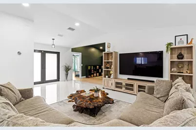 2327 SW 23rd Cranbrook Drive, Boynton Beach, FL 33436 - Photo 13