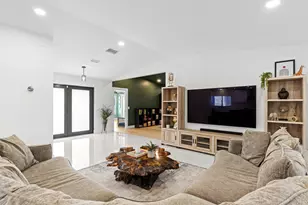 2327 SW 23rd Cranbrook Dr, Boynton Beach, FL 33436 - Photo 13