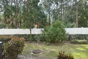 5024 SE Mariner Garden Cir, Stuart, FL 34997 - Photo 11