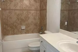 5135 SE Mariner Garden Cir, Stuart, FL 34997 - Photo 9