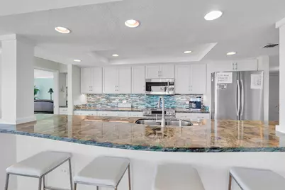 1133 W Ocean Drive #17, Key Colony Beach, FL 33050 - Photo 9