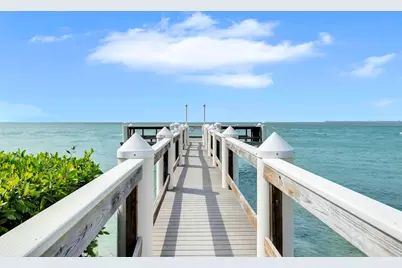 1133 W Ocean Drive #17, Key Colony Beach, FL 33050 - Photo 5