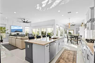 7037 Edison Place, Palm Beach Gardens, FL 33418 - Photo 15