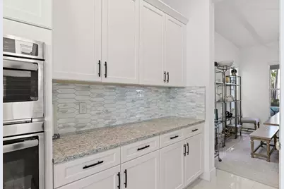 7037 Edison Place, Palm Beach Gardens, FL 33418 - Photo 17