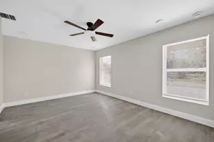 706 Dundas Ct, Fort Pierce, FL 34950 - Photo 17