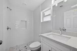 706 Dundas Ct, Fort Pierce, FL 34950 - Photo 21