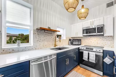 709 SW 9th Court, Delray Beach, FL 33444 - Photo 11