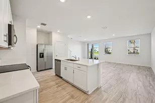 587 Salisbury Cir, Fort Pierce, FL 34982 - Photo 9