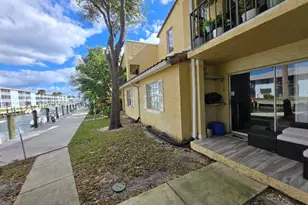 1105 Lake Shore Dr, Lake Park, FL 33403 - Photo 1